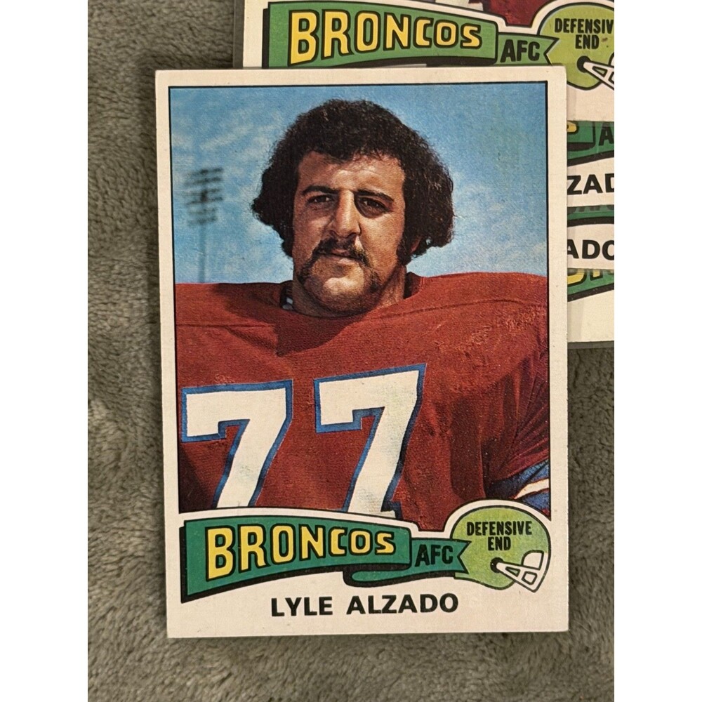1975 Topps - Lyle Alzado #322